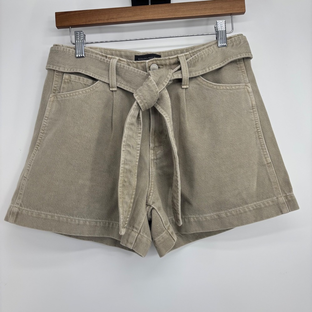 Banana Republic High Rise Belted Pleated Denim Shorts Khaki Tan Size 28 Women